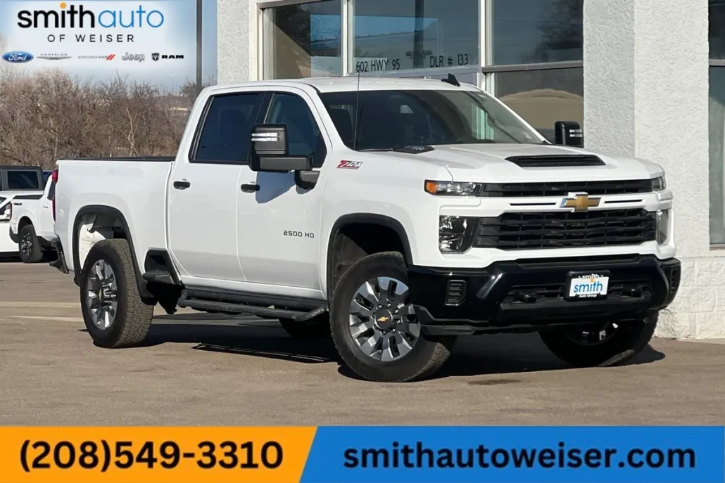 2024 Chevrolet Silverado 2500HD Custom photo 1