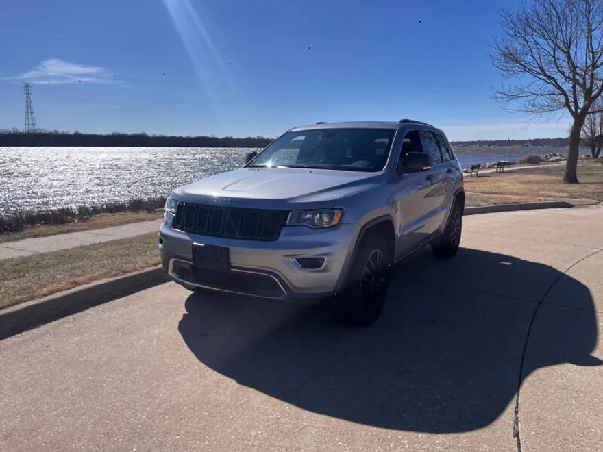 2021 Jeep Grand Cherokee Limited photo 1