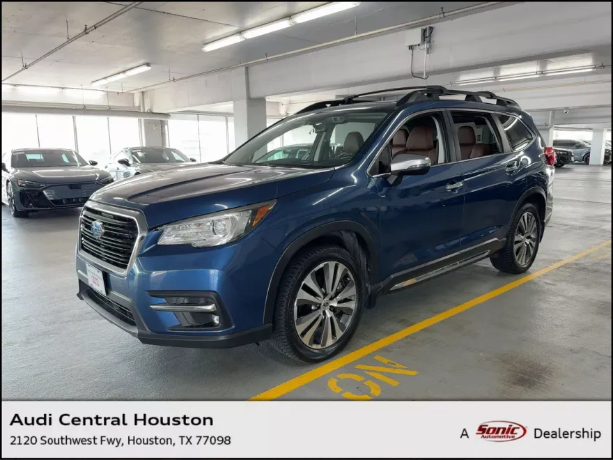 2022 Subaru Ascent Touring photo 1