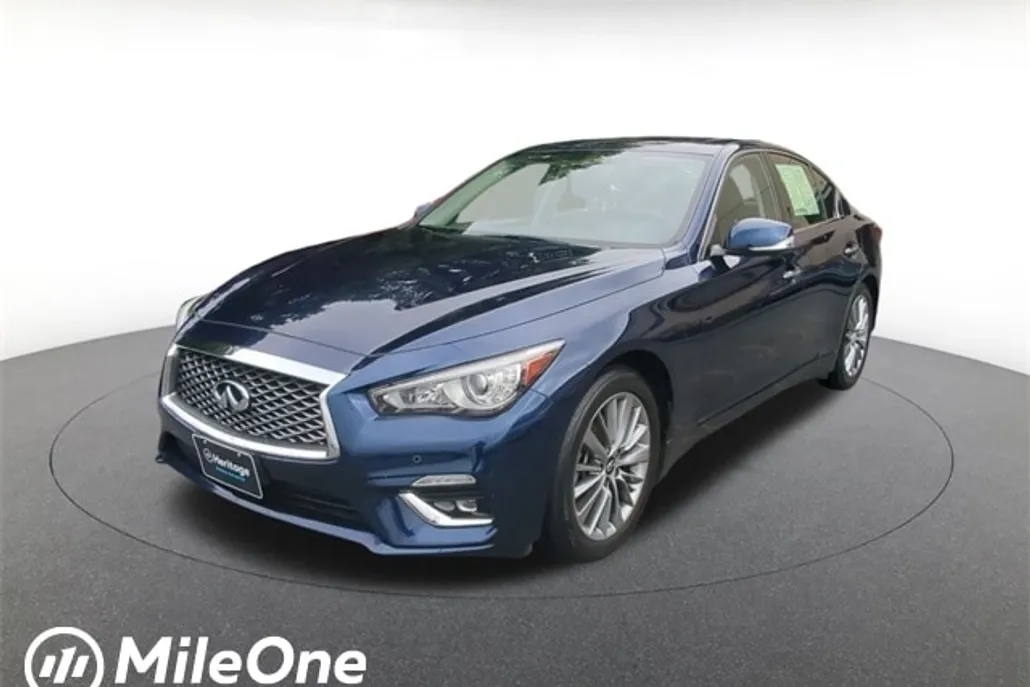 2022 Infiniti Q50 LUXE photo 1