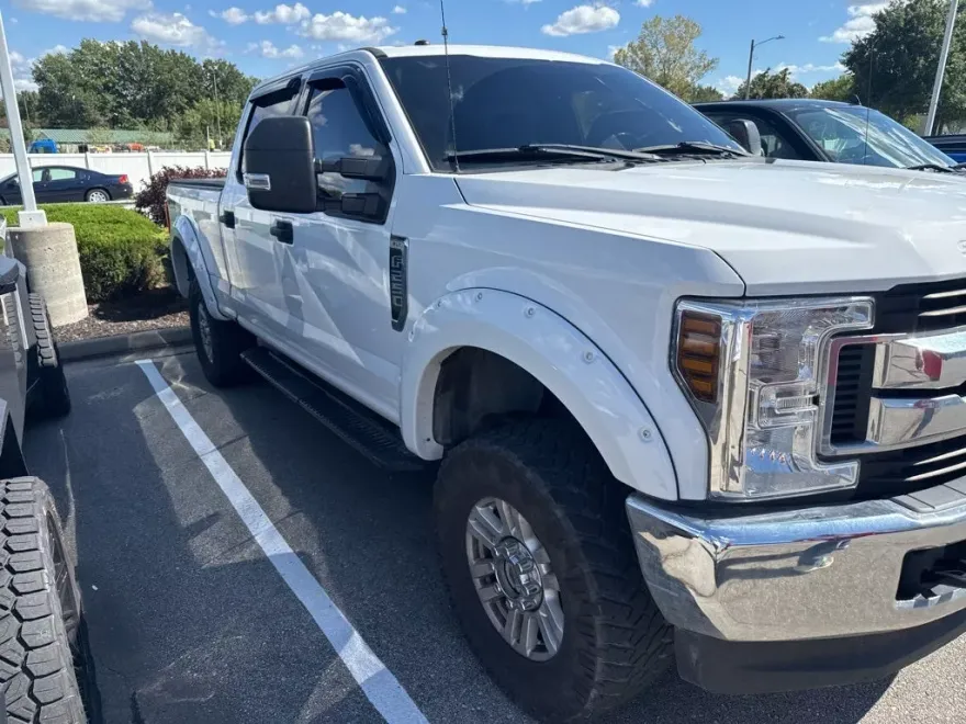 2019 Ford F-250 XLT photo 1