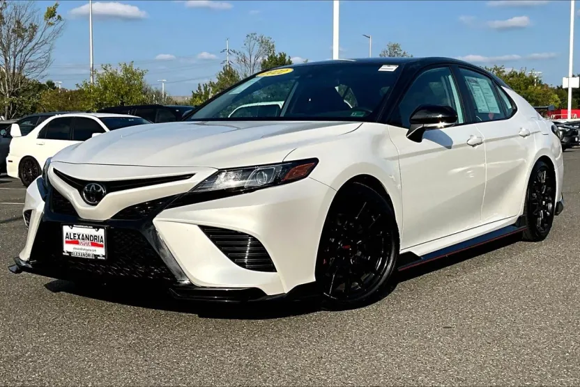2022 Toyota Camry TRD V6 photo 1