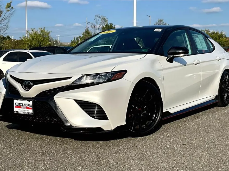 2022 Toyota Camry TRD V6 photo 1