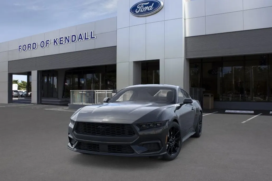 2025 Ford Mustang EcoBoost photo 1
