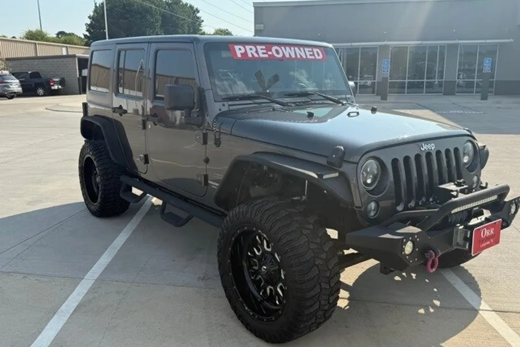 2017 Jeep Wrangler Unlimited Sport photo 1