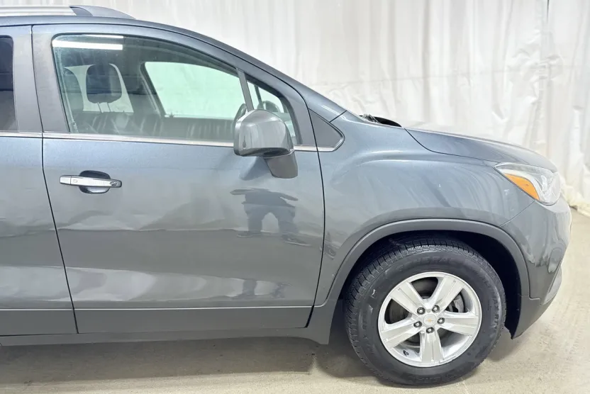 2018 Chevrolet Trax LT photo 1