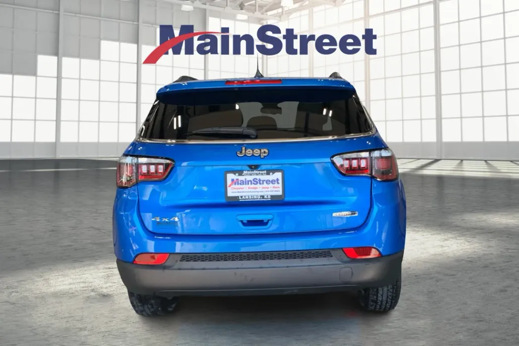 2023 Jeep Compass North Edition Latitude photo 1