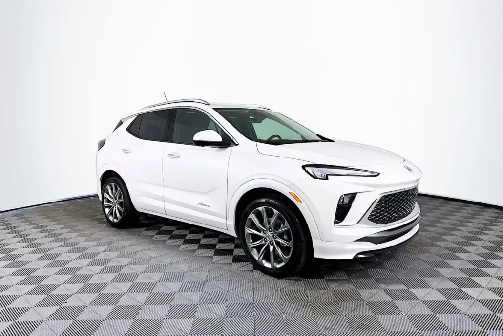 2025 Buick Encore GX Avenir photo 1