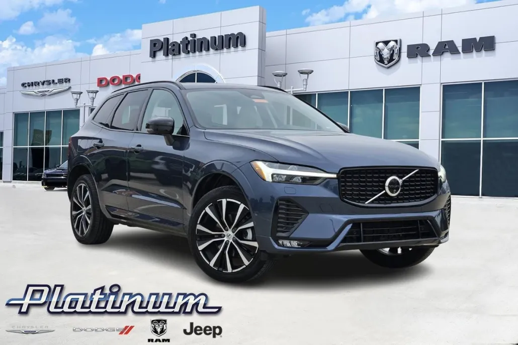 2024 Volvo XC60 B5 Plus photo 1