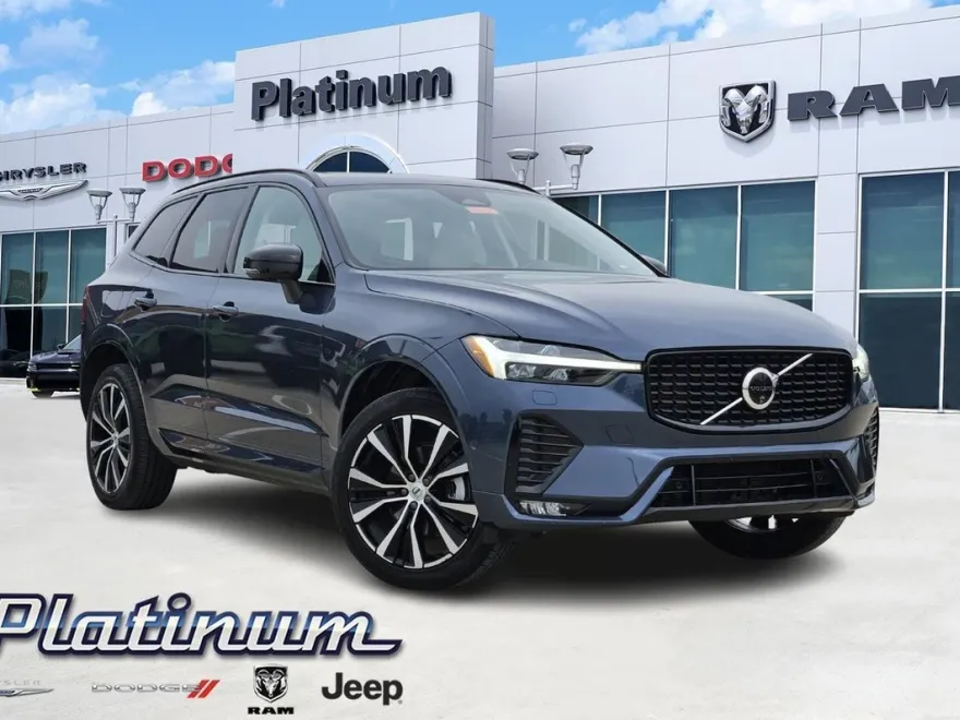 2024 Volvo XC60 B5 Plus photo 1