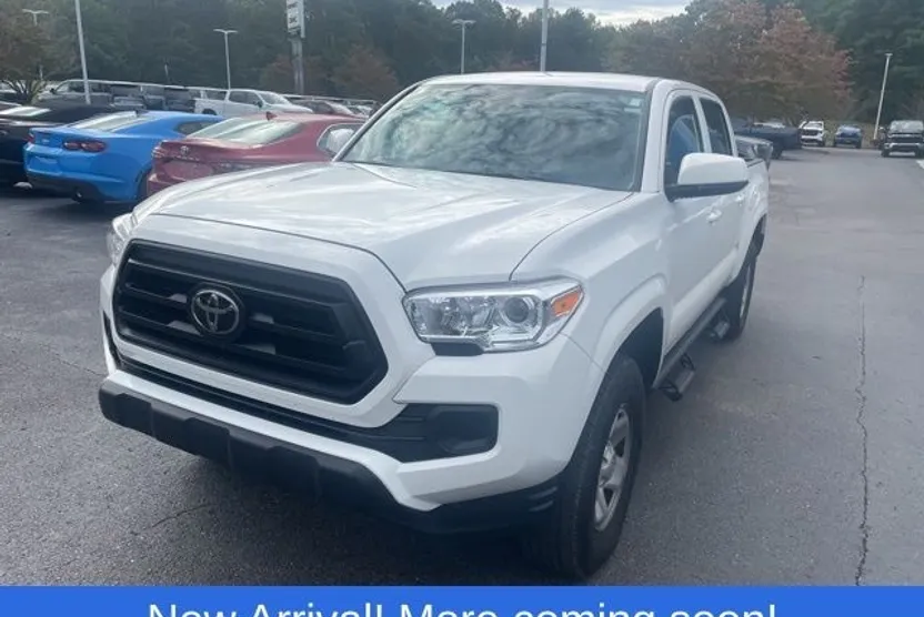 2023 Toyota Tacoma V6 photo 1