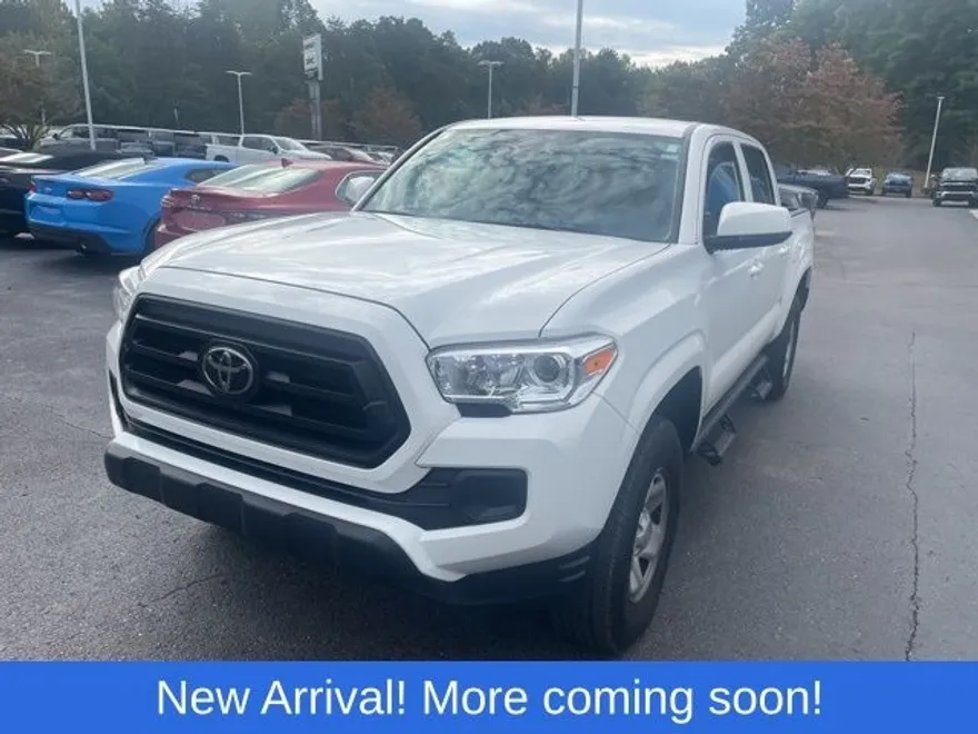 2023 Toyota Tacoma V6 photo 1