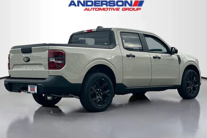 2025 Ford Maverick XLT photo 1