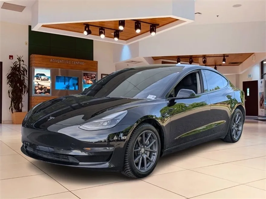 2022 Tesla Model 3 Long Range photo 1