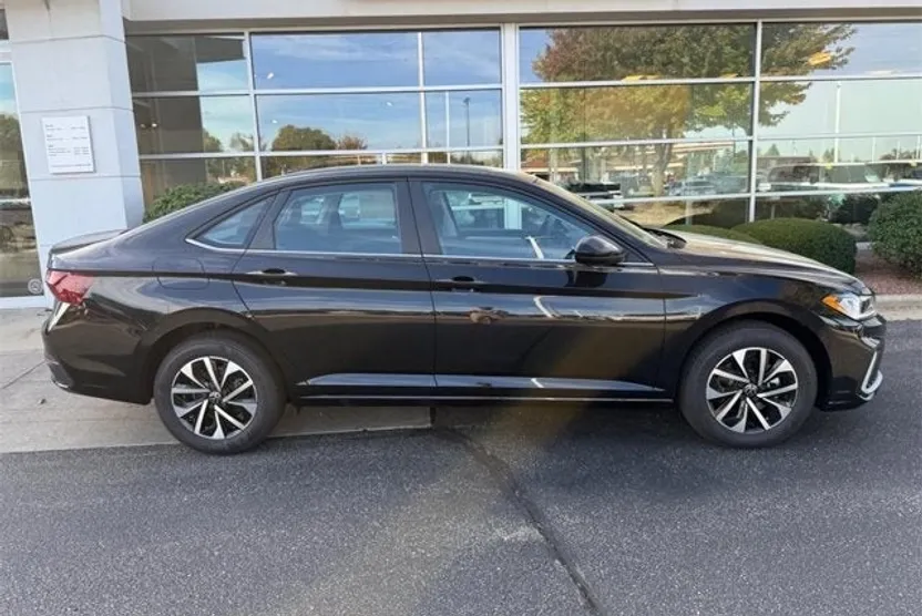 2025 Volkswagen Jetta S photo 1