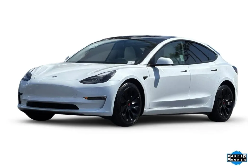 2023 Tesla Model 3 photo 1