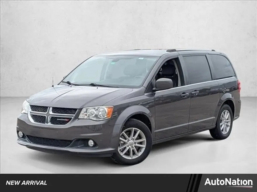 2019 Dodge Grand Caravan SXT photo 1