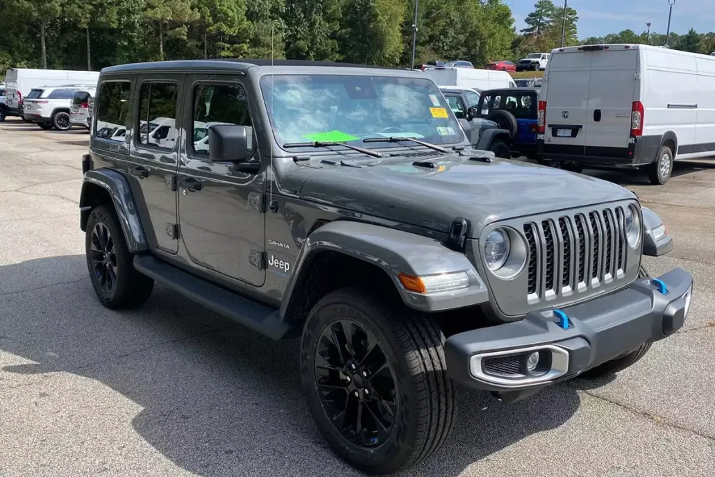 2023 Jeep Wrangler 4xe Sahara photo 1