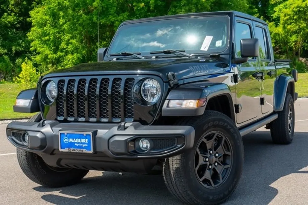 2021 Jeep Gladiator Willys photo 1