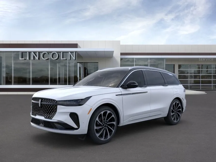 2024 Lincoln Nautilus Black Label photo 1