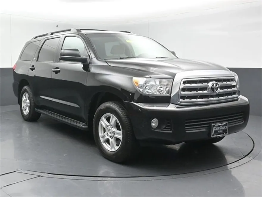 2012 Toyota Sequoia SR5 photo 1