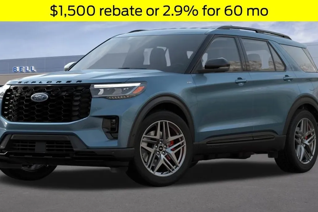 2025 Ford Explorer ST-Line photo 1