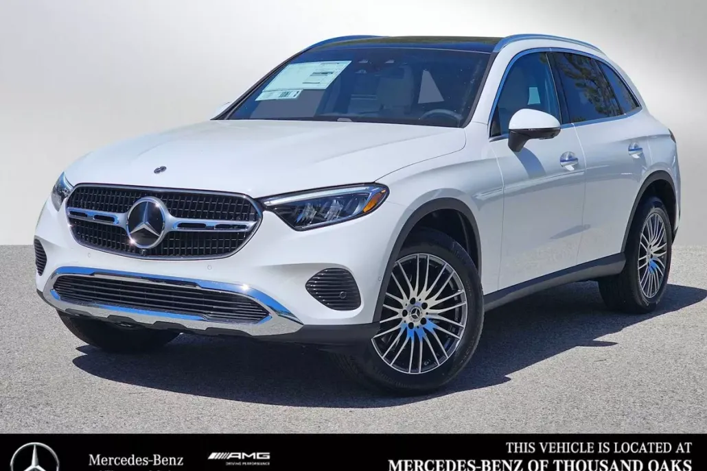 2025 Mercedes Benz GLC 300 photo 1