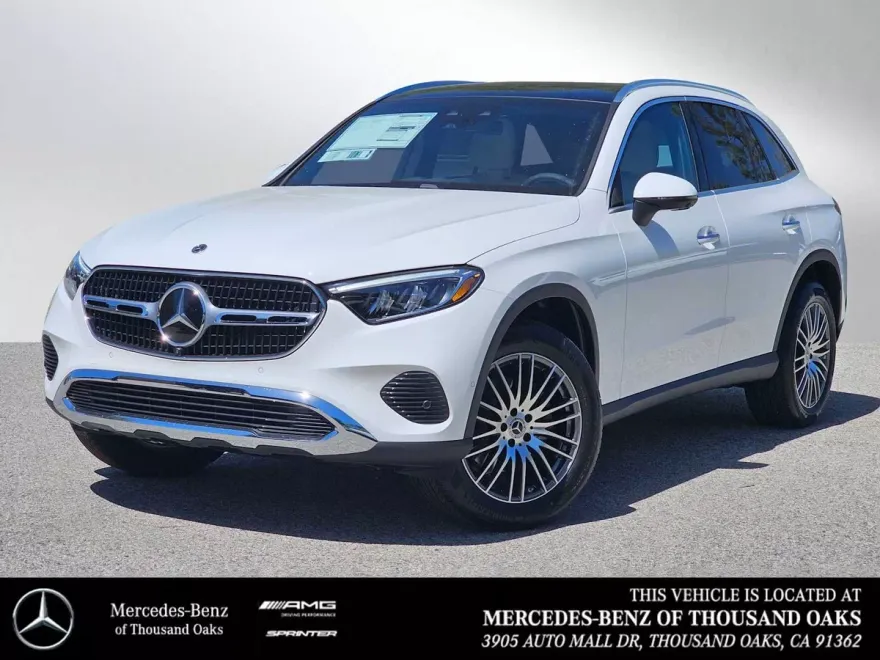 2025 Mercedes Benz GLC 300 photo 1