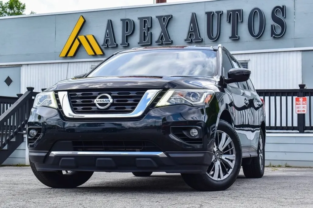 2020 Nissan Pathfinder SV photo 1