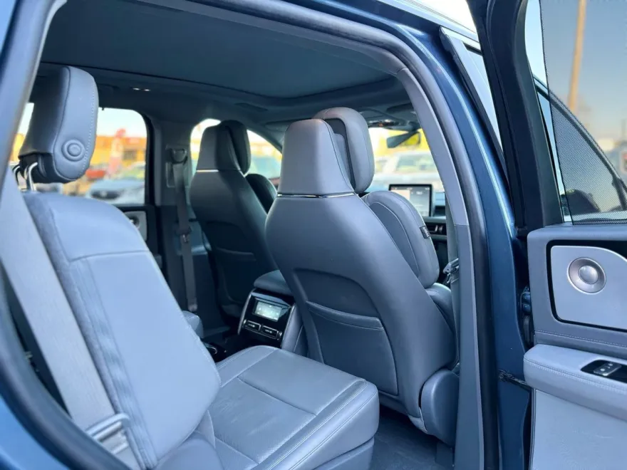 2020 Lincoln Aviator Reserve photo 1