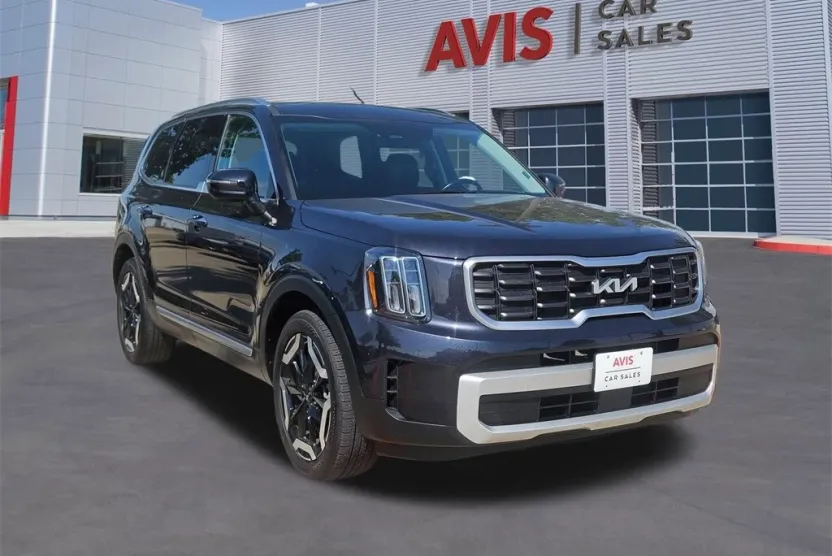2025 Kia Telluride S photo 1