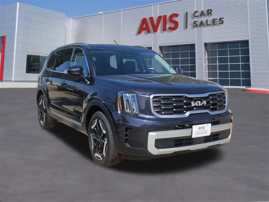 2025 Kia Telluride S photo 1