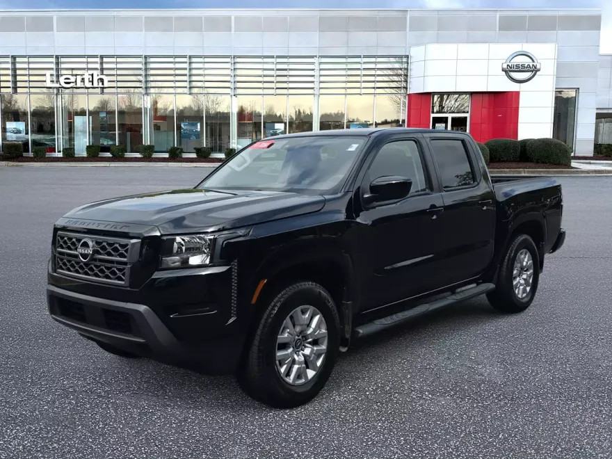2024 Nissan Frontier SV photo 1
