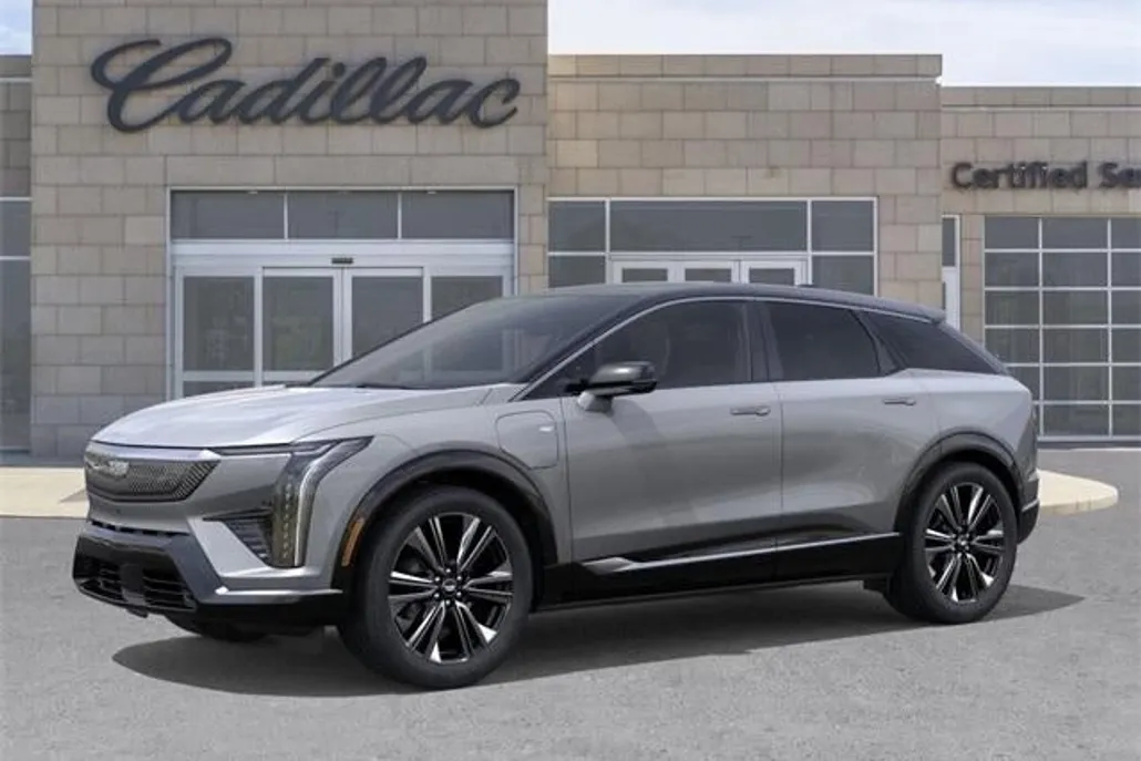 2025 Cadillac Optiq Luxury photo 1