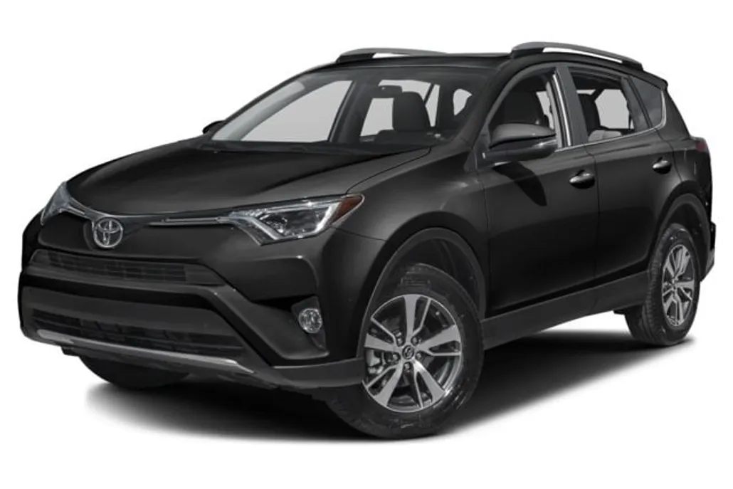 2017 Toyota RAV4 XLE photo 1