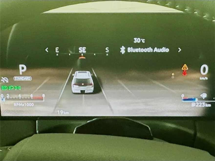 2025 Nissan Armada SL photo 1