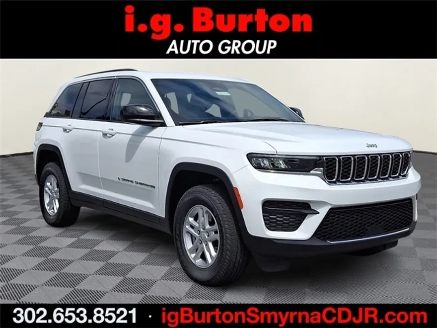 2025 Jeep Grand Cherokee Laredo photo 1