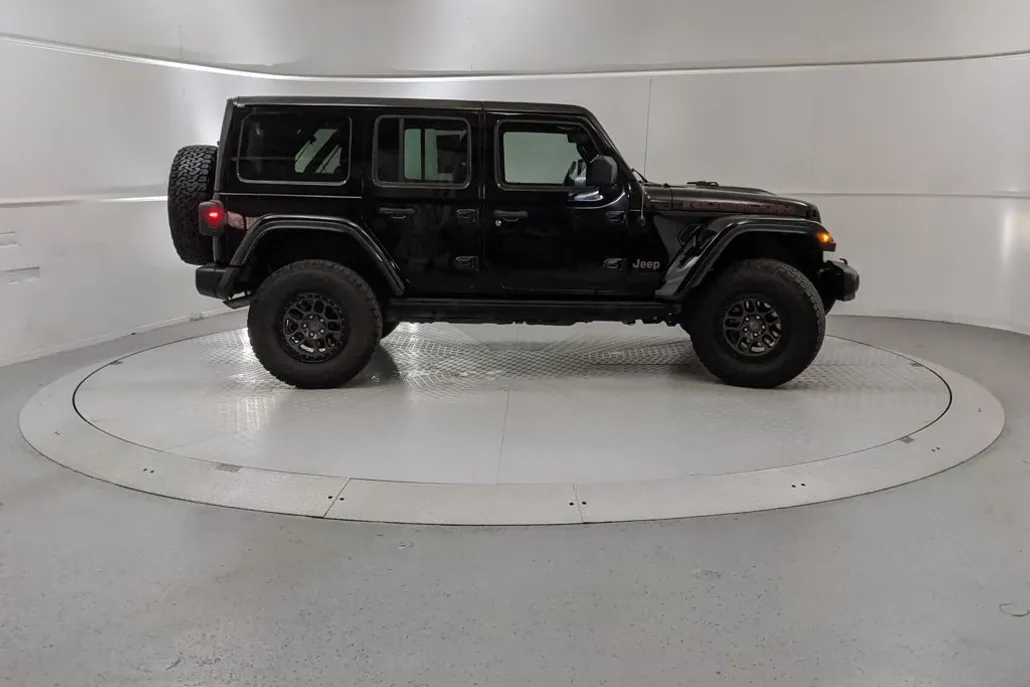 2022 Jeep Wrangler Unlimited Rubicon photo 1
