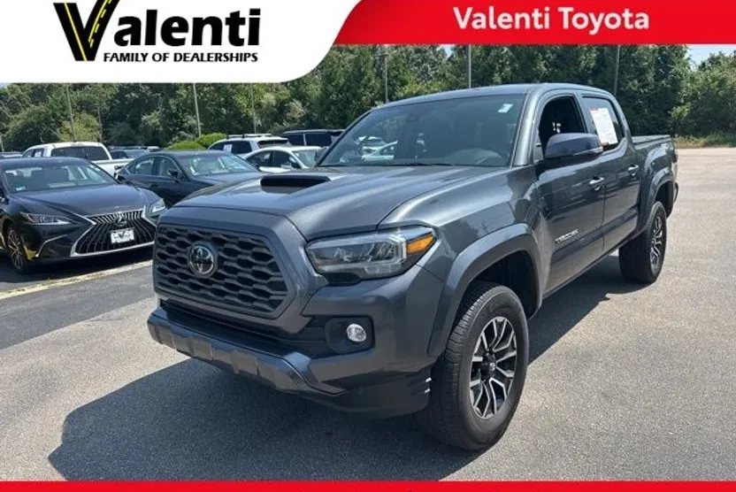 2023 Toyota Tacoma TRD Sport photo 1