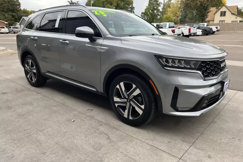 2023 Kia Sorento Hybrid EX photo 1