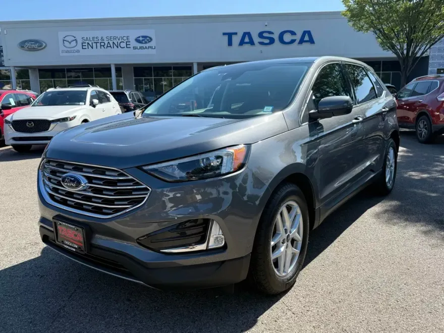 2022 Ford Edge SEL photo 1