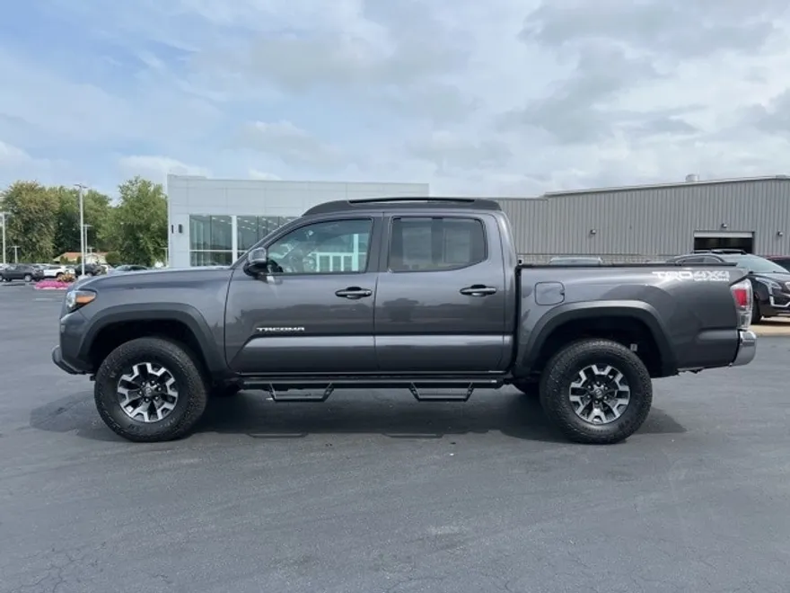 2023 Toyota Tacoma TRD Off-Road Double Cab photo 1