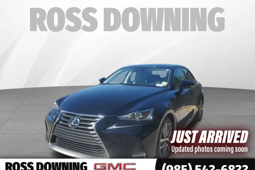 2020 Lexus IS 300 photo 1