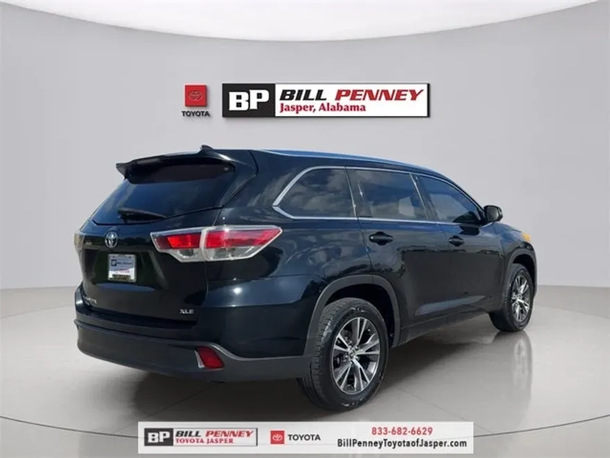 2016 Toyota Highlander XLE photo 1