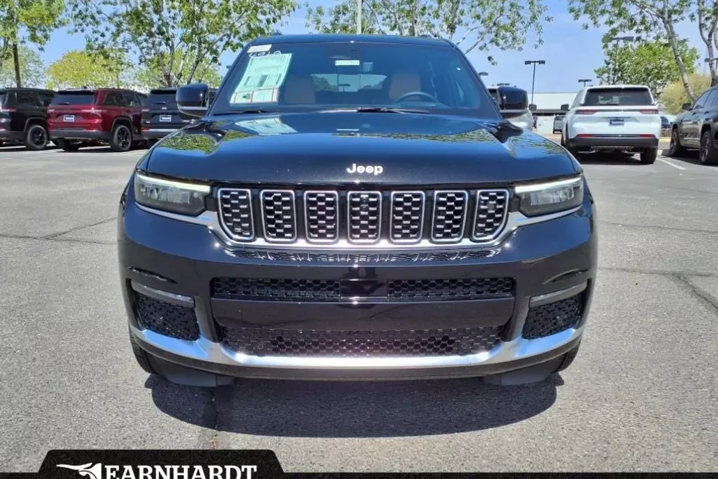 2025 Jeep Grand Cherokee L Summit photo 1