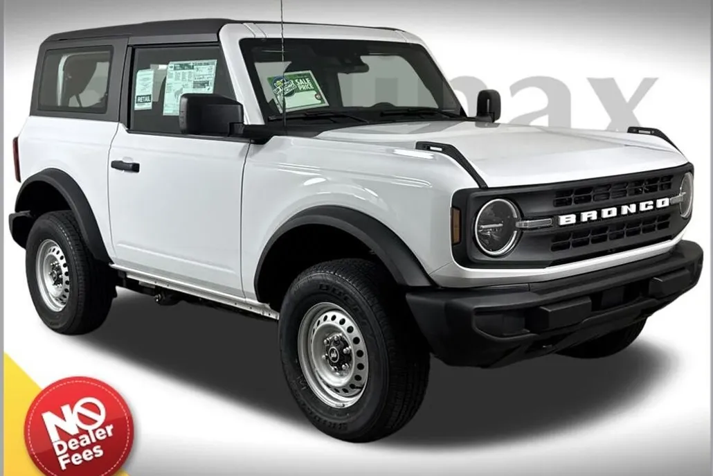 2025 Ford Bronco Base photo 1