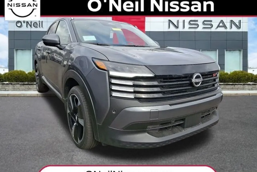 2025 Nissan Kicks SR photo 1