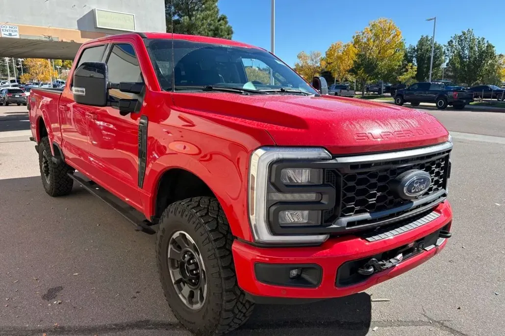 2024 Ford F-250 Lariat photo 1