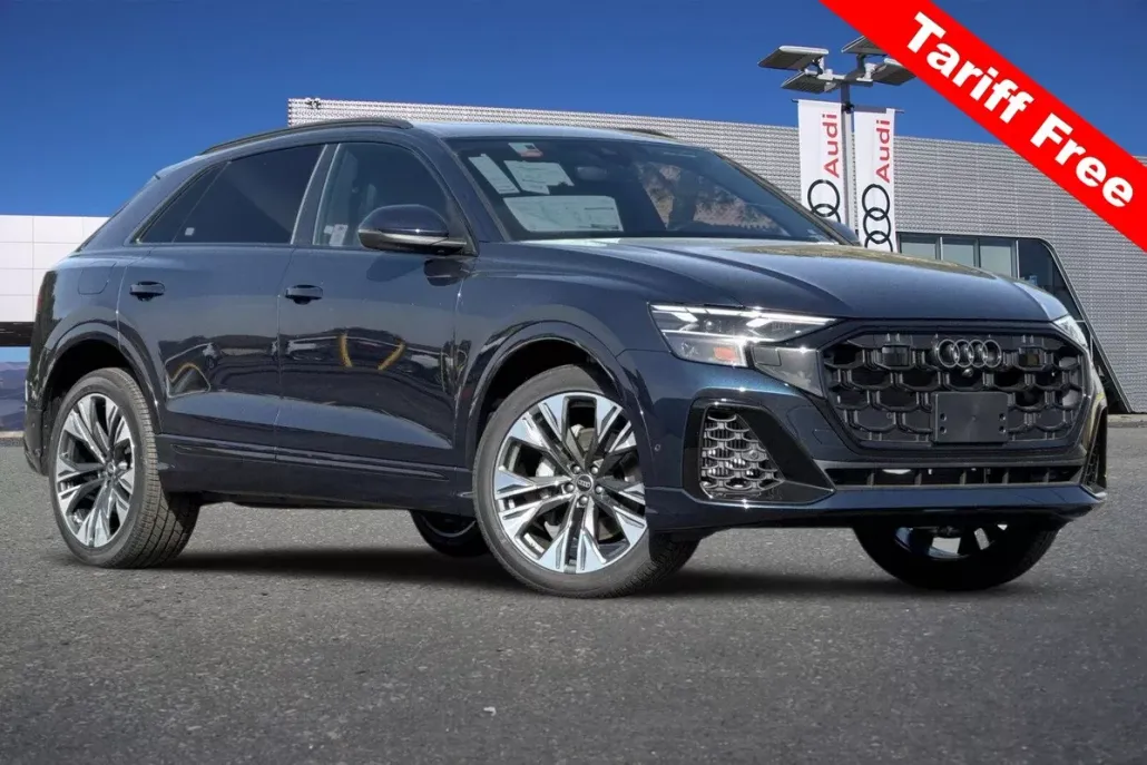 2025 Audi Q8 55 Premium Plus photo 1