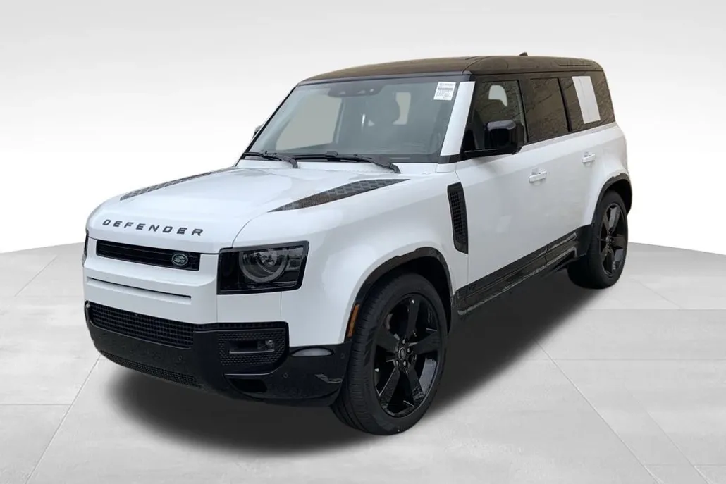2025 Land Rover Defender 110 V8 photo 1